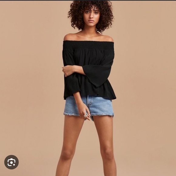 Aritzia Tamils Marcilly Blouse - Picture 1 of 5